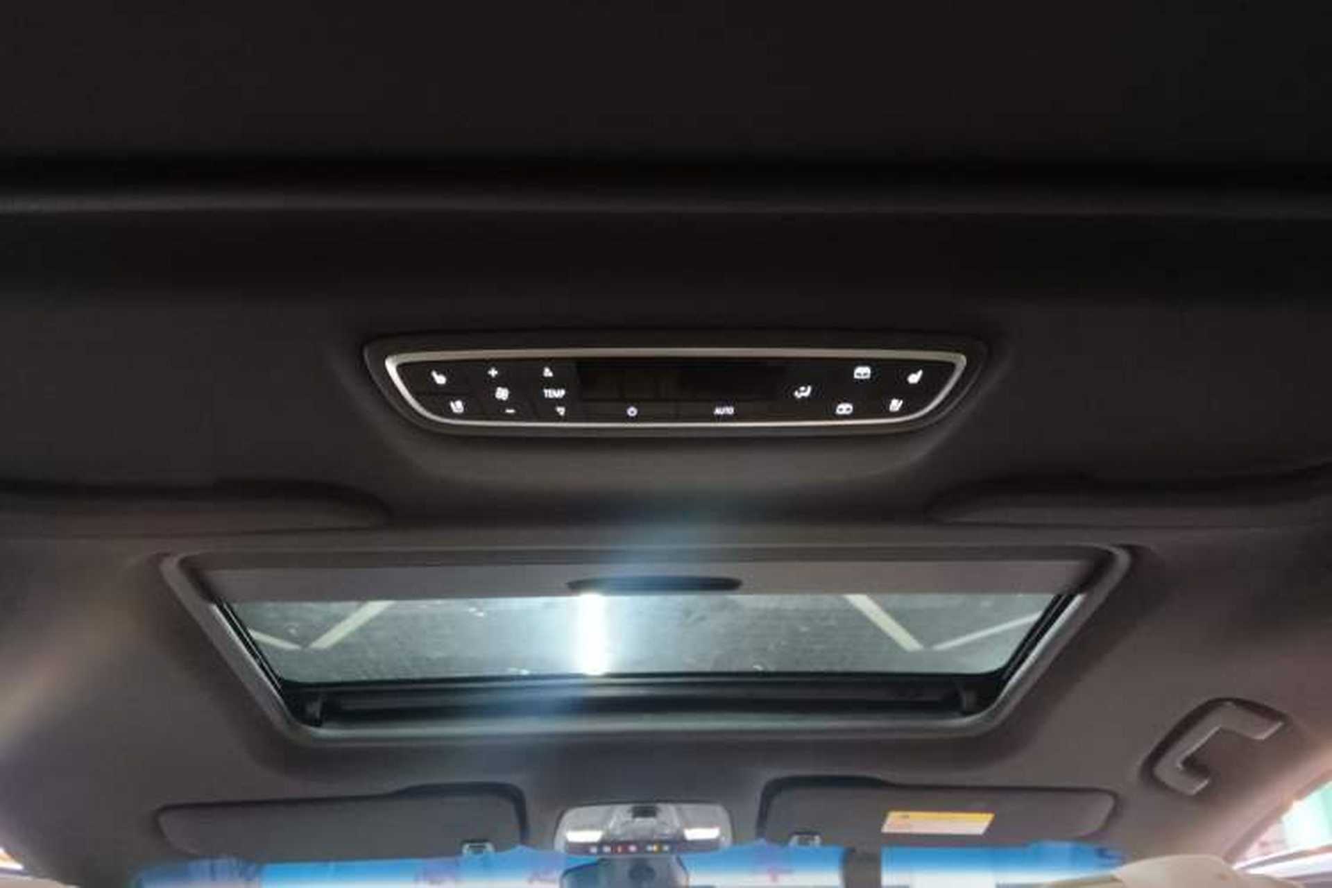 Used Buick GL8 2022 ES Land Cruiser 653T Luxury Model Headliner