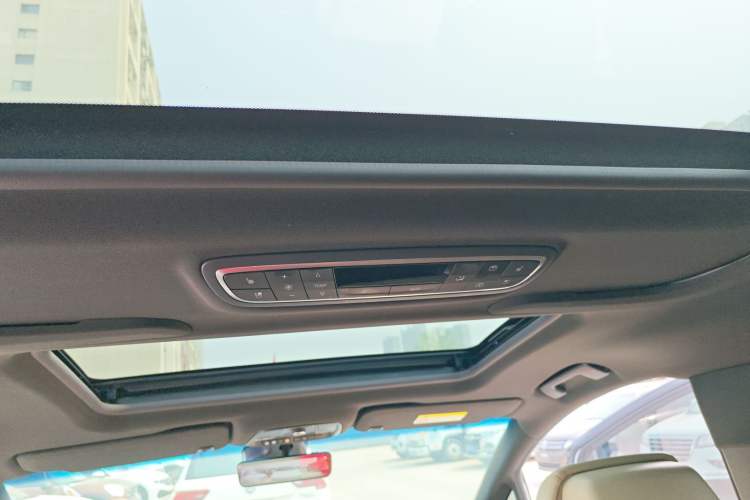 Used Buick GL8 2022 ES Land Cruiser 653T Luxury Model Headliner