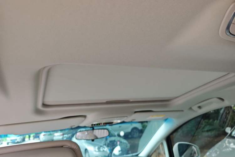 Used Buick GL8 2022 ES Landtrek 653T Comfort Edition Headliner