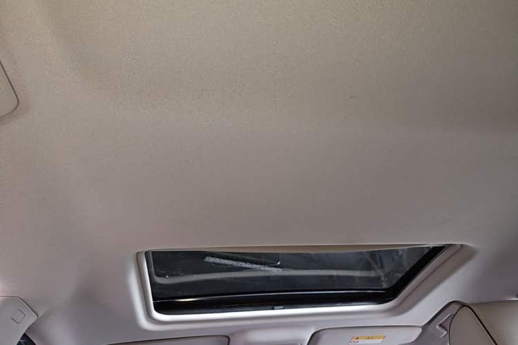 Used Buick GL8 2022 Land Business Class 652T Luxury Model Headliner