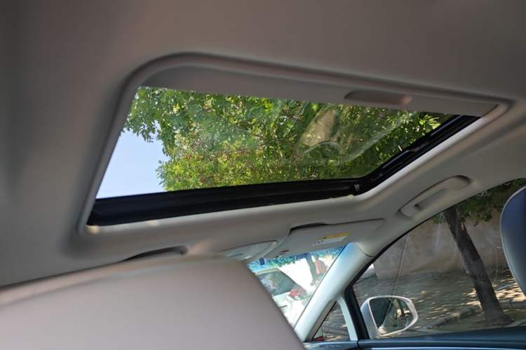 Used Buick GL8 2022 ES Landtrek 653T Comfort Edition Headliner