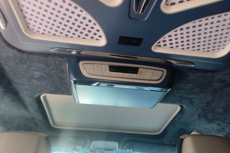 Used Buick GL8 2022 ES Landtrek 653T Comfort Edition Headliner
