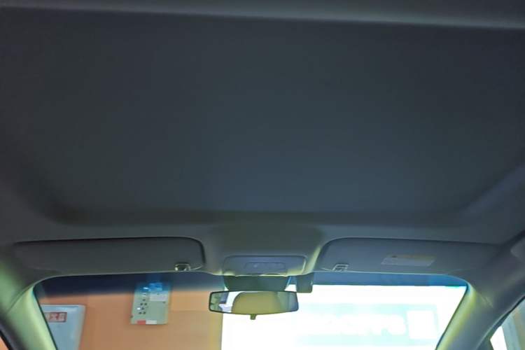 Used Buick GL8 2022 Land Cruiser Executive Class 652T Comfort Model Headliner
