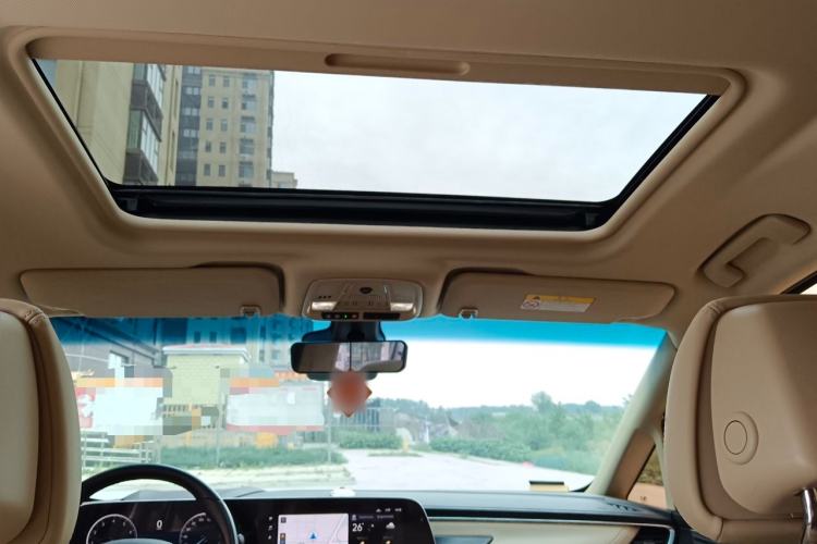 Used Buick GL8 2022 ES Landtrek 653T Luxury Edition Headliner