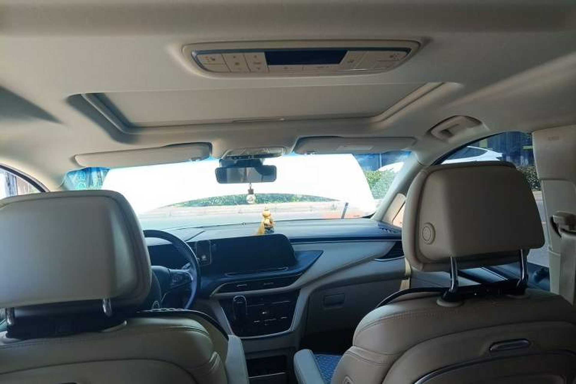 Used Buick GL8 2022 ES Landtrek 653T Luxury Edition Headliner