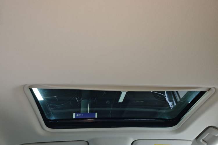Used Buick GL8 2022 Land Business Class 652T Luxury Model Headliner