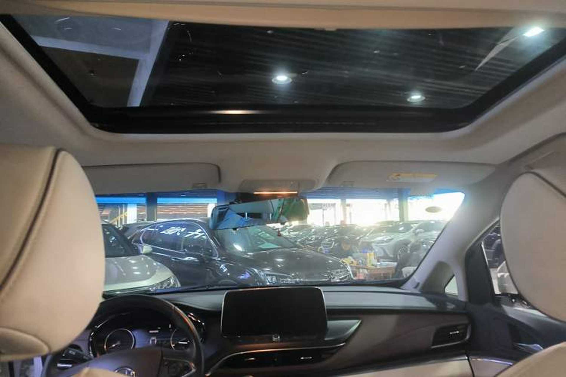 Used Buick GL8 2022 Land Business Class 652T Luxury Model Headliner