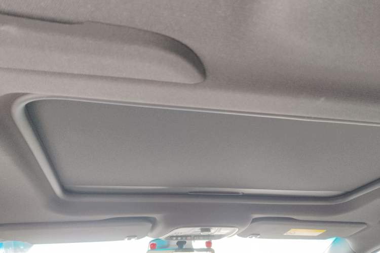 Used Buick GL8 2022 ES Land Cruiser 653T Luxury Model Headliner