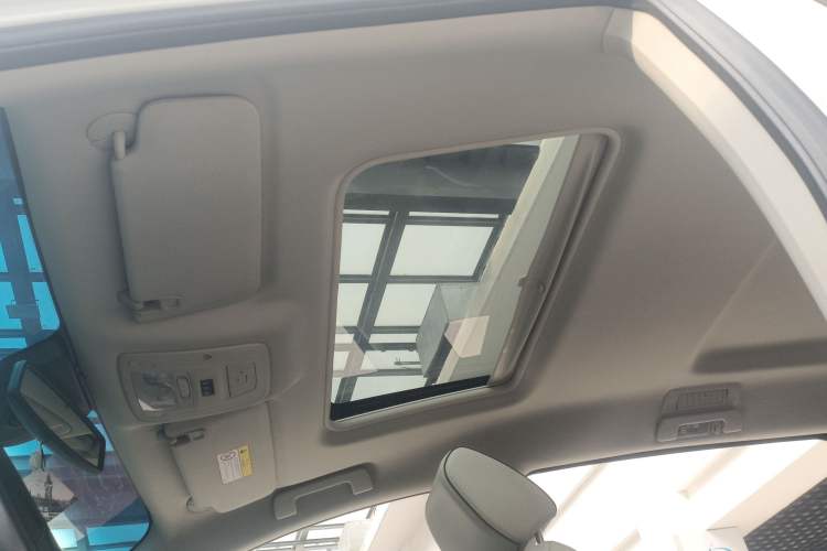 Used Buick GL8 2022 Land Business Class 652T Luxury Model Headliner