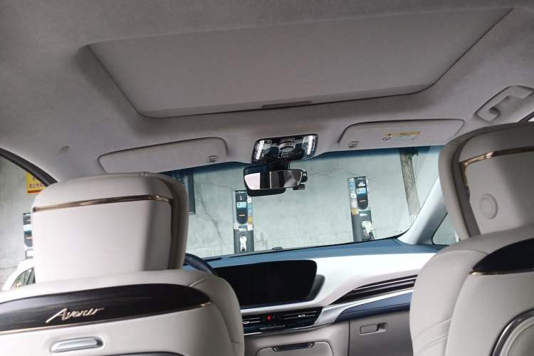 Used Buick GL8 2022 Facelift Avenir Aivia Six-Seat Deluxe Edition Headliner