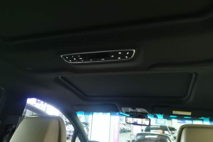 Used Buick GL8 2022 ES Land Cruiser 653T Luxury Model Headliner