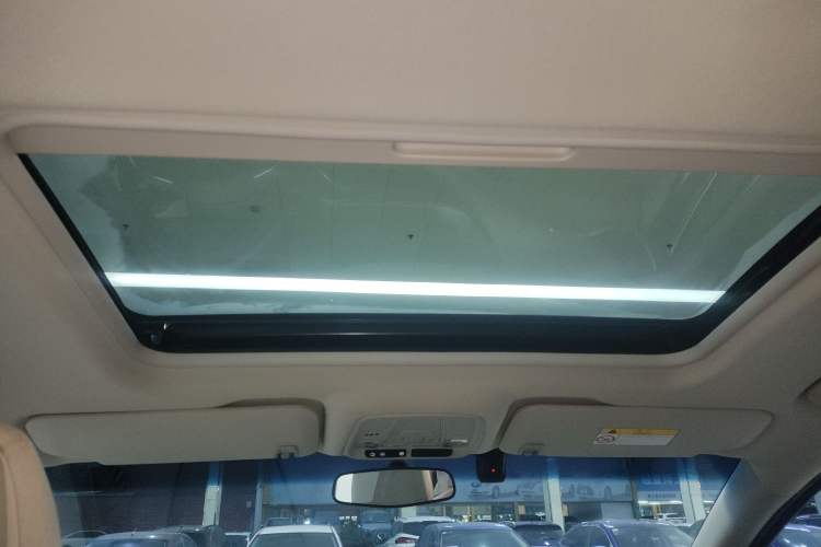 Used Buick GL8 2022 ES Landtrek 653T Comfort Edition Headliner