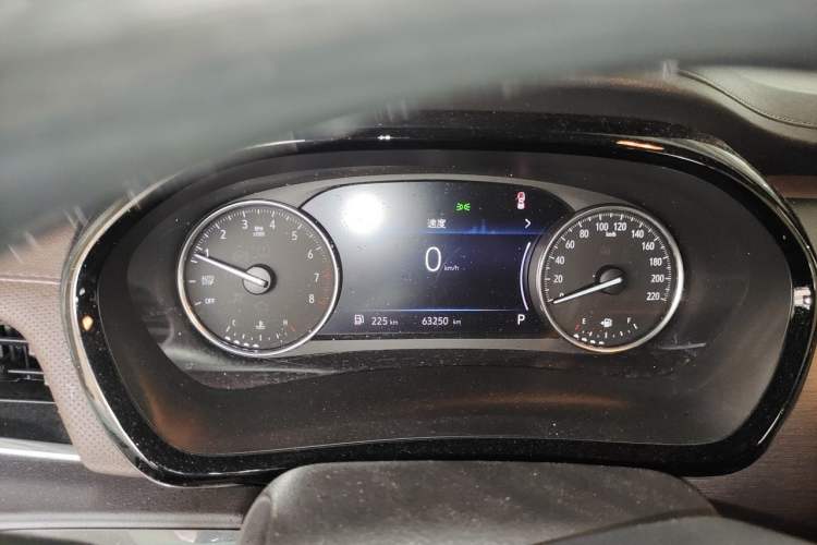 Used Buick GL8 2022 Land Cruiser Executive Class 652T Comfort Model Instrument Cluster