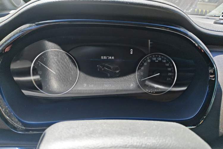 Used Buick GL8 2022 Land Cruiser Executive Class 652T Comfort Model Instrument Cluster