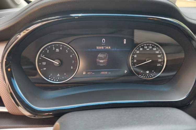 Used Buick GL8 2022 Land Cruiser Executive Class 652T Comfort Model Instrument Cluster