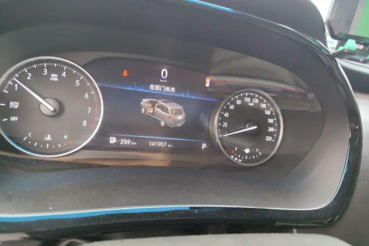 Used Buick GL8 2022 Land Cruiser Executive Class 652T Comfort Model Instrument Cluster