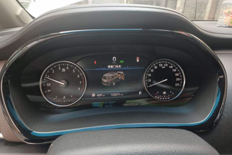 Used Buick GL8 2022 Land Cruiser Executive Class 652T Comfort Model Instrument Cluster