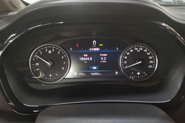 Used Buick GL8 2022 Land Cruiser Executive Class 652T Comfort Model Instrument Cluster
