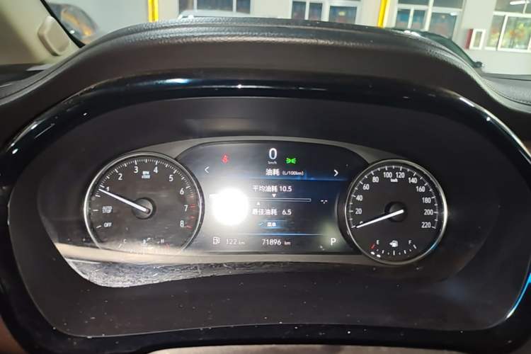 Used Buick GL8 2022 Land Cruiser Executive Class 652T Comfort Model Instrument Cluster