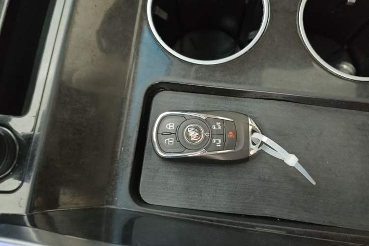 Used Buick GL8 2022 ES Landtrek 653T Luxury Edition Interior 1