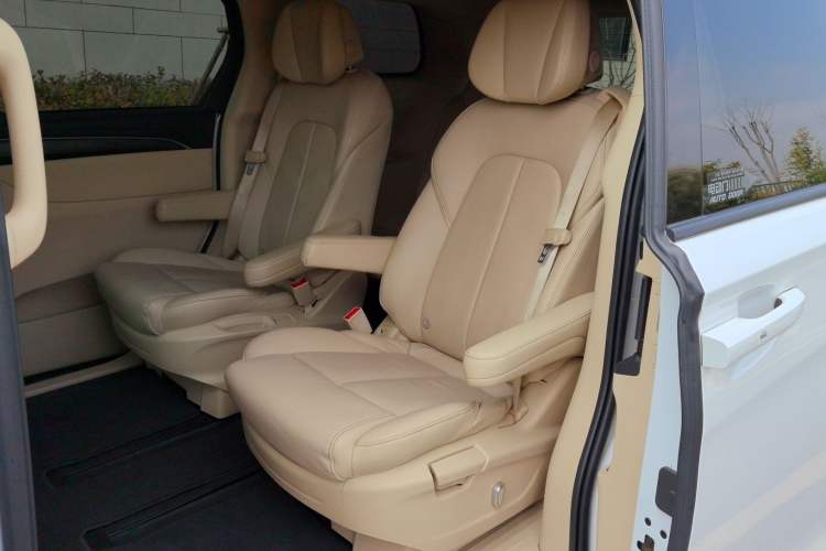 Used Buick GL8 2022 ES Landtrek 653T Luxury Edition Interior 1