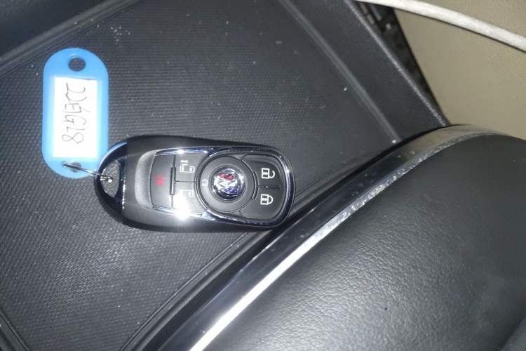 Used Buick GL8 2022 ES Landtrek 653T Luxury Edition Interior 1