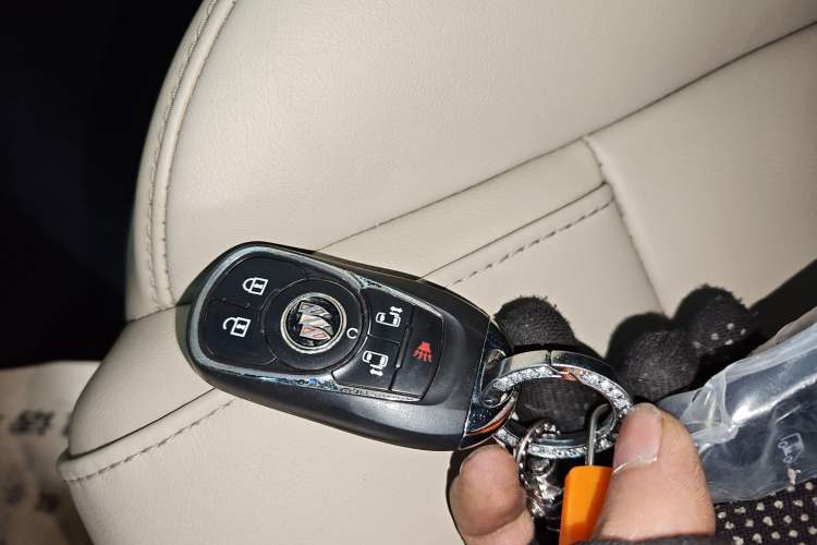 Used Buick GL8 2022 ES Landtrek 653T Luxury Edition Interior 1
