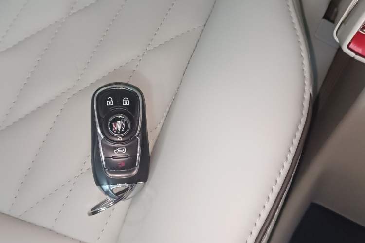Used Buick GL8 2022 Land Business Class 652T Luxury Model Interior 1