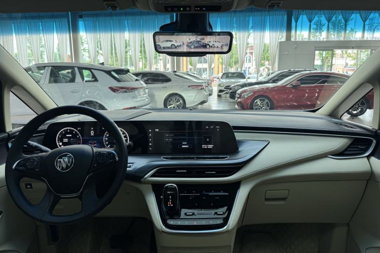 Used Buick GL8 2022 ES Landtrek 653T Luxury Edition Interior 2