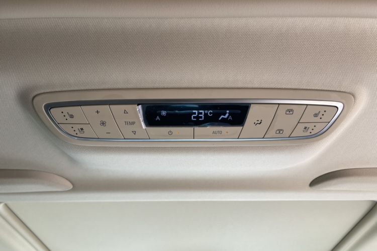 Used Buick GL8 2022 ES Landtrek 653T Flagship Model Interior 5
