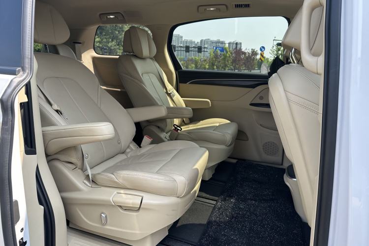Used Buick GL8 2022 ES Landtrek 653T Luxury Edition Interior 5