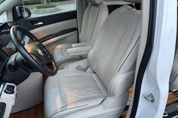 Used Buick GL8 2022 Land Business Class 652T Luxury Model Interior 6