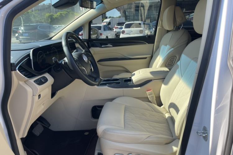 Used Buick GL8 2022 ES Landtrek 653T Flagship Model Interior 7