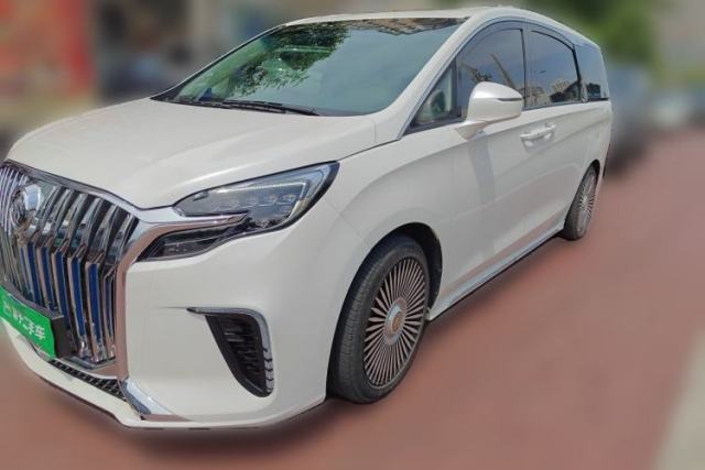 Used Buick GL8 2022 ES Landtrek 653T Luxury Edition