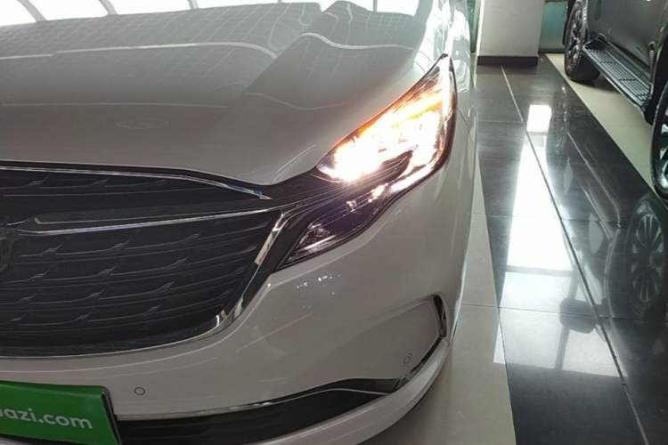 Used Buick GL8 2022 ES Landtrek 653T Luxury Edition Left Front Headlight
