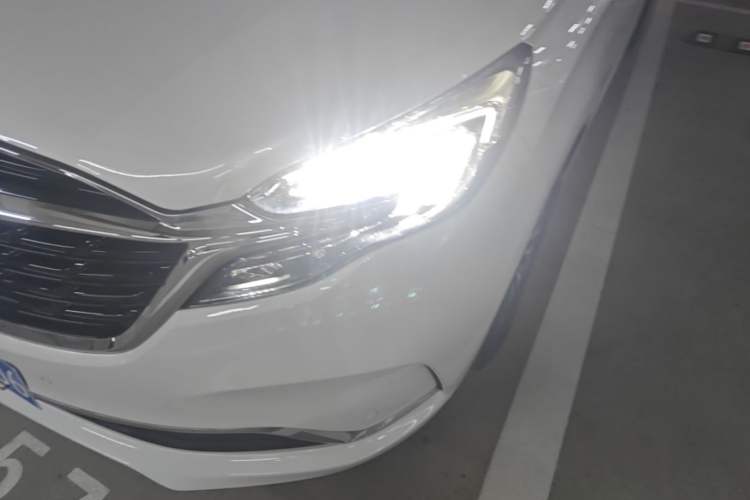 Used Buick GL8 2022 ES Landtrek 653T Luxury Edition Left Front Headlight