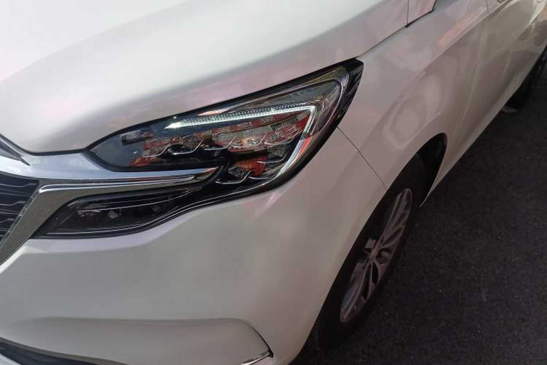 Used Buick GL8 2022 ES Landtrek 653T Comfort Edition Left Front Headlight