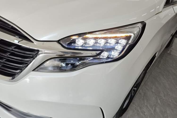 Used Buick GL8 2022 ES Landtrek 653T Luxury Edition Left Front Headlight
