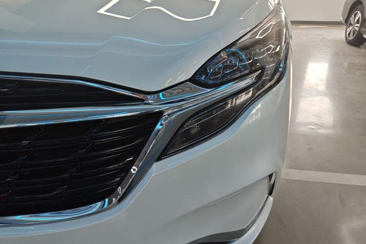 Used Buick GL8 2022 ES Landtrek 653T Comfort Edition Left Front Headlight