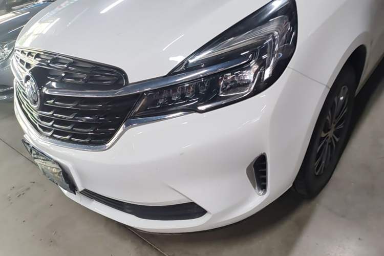 Used Buick GL8 2022 Land Cruiser Executive Class 652T Comfort Model Left Front Headlight