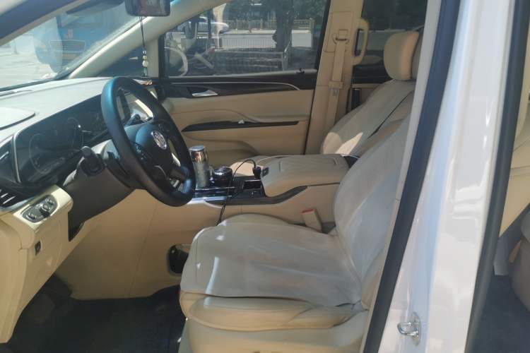 Used Buick GL8 2022 ES Land Cruiser 653T Luxury Model Left Front Seat