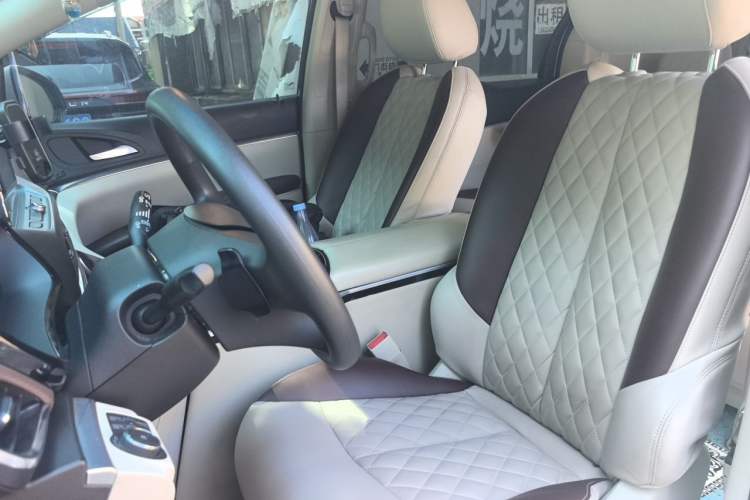Used Buick GL8 2022 Land Cruiser Executive Class 652T Comfort Model Left Front Seat