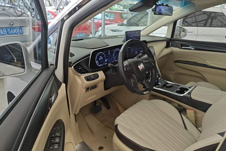 Used Buick GL8 2022 ES Landtrek 653T Luxury Edition Left Front Seat