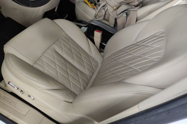 Used Buick GL8 2022 ES Landtrek 653T Comfort Edition Left Front Seat