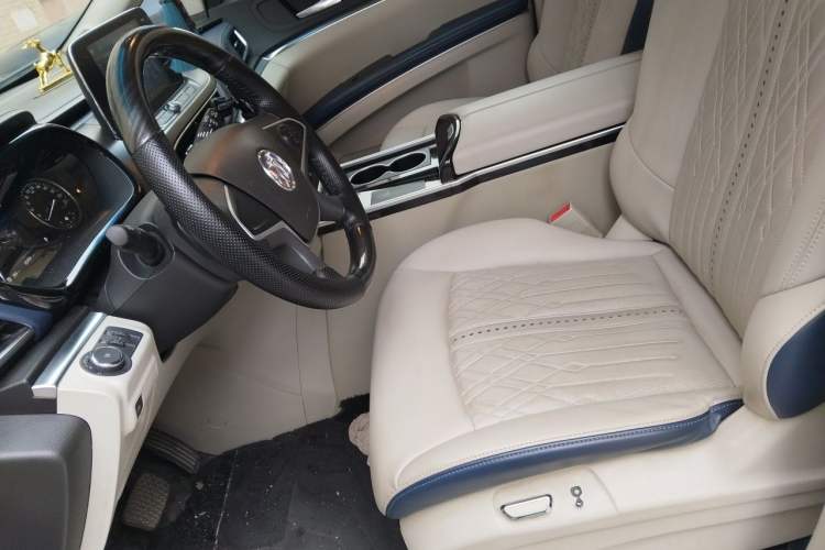 Used Buick GL8 2022 Land Cruiser Executive Class 652T Comfort Model Left Front Seat