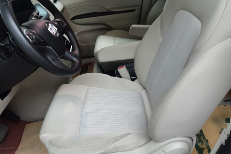 Used Buick GL8 2022 ES Landtrek 653T Comfort Edition Left Front Seat