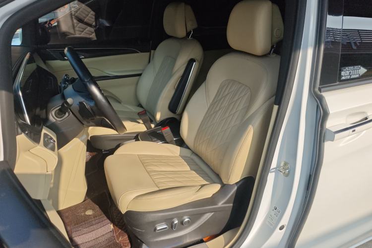 Used Buick GL8 2022 ES Land Cruiser 653T Luxury Model Left Front Seat
