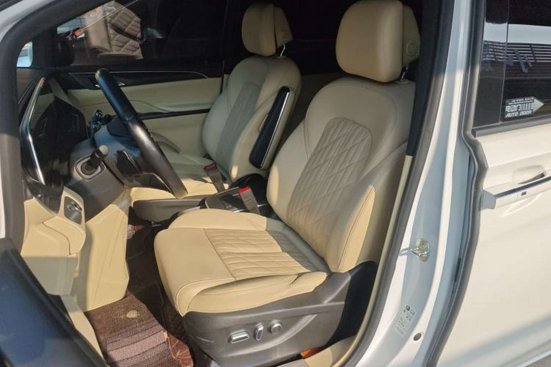 Used Buick GL8 2022 ES Land Cruiser 653T Luxury Model Left Front Seat