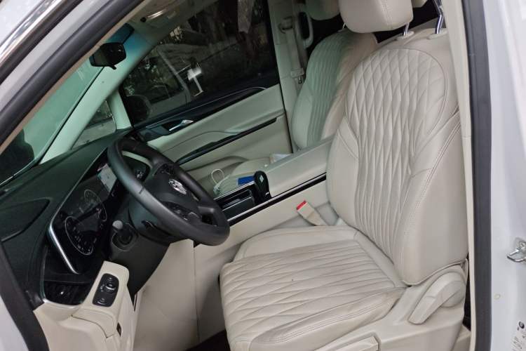 Used Buick GL8 2022 ES Landtrek 653T Comfort Edition Left Front Seat