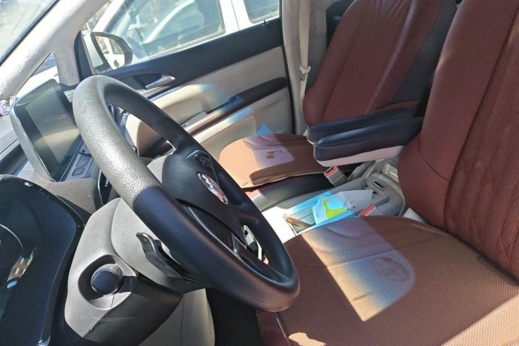 Used Buick GL8 2022 Land Cruiser Executive Class 652T Comfort Model Left Front Seat